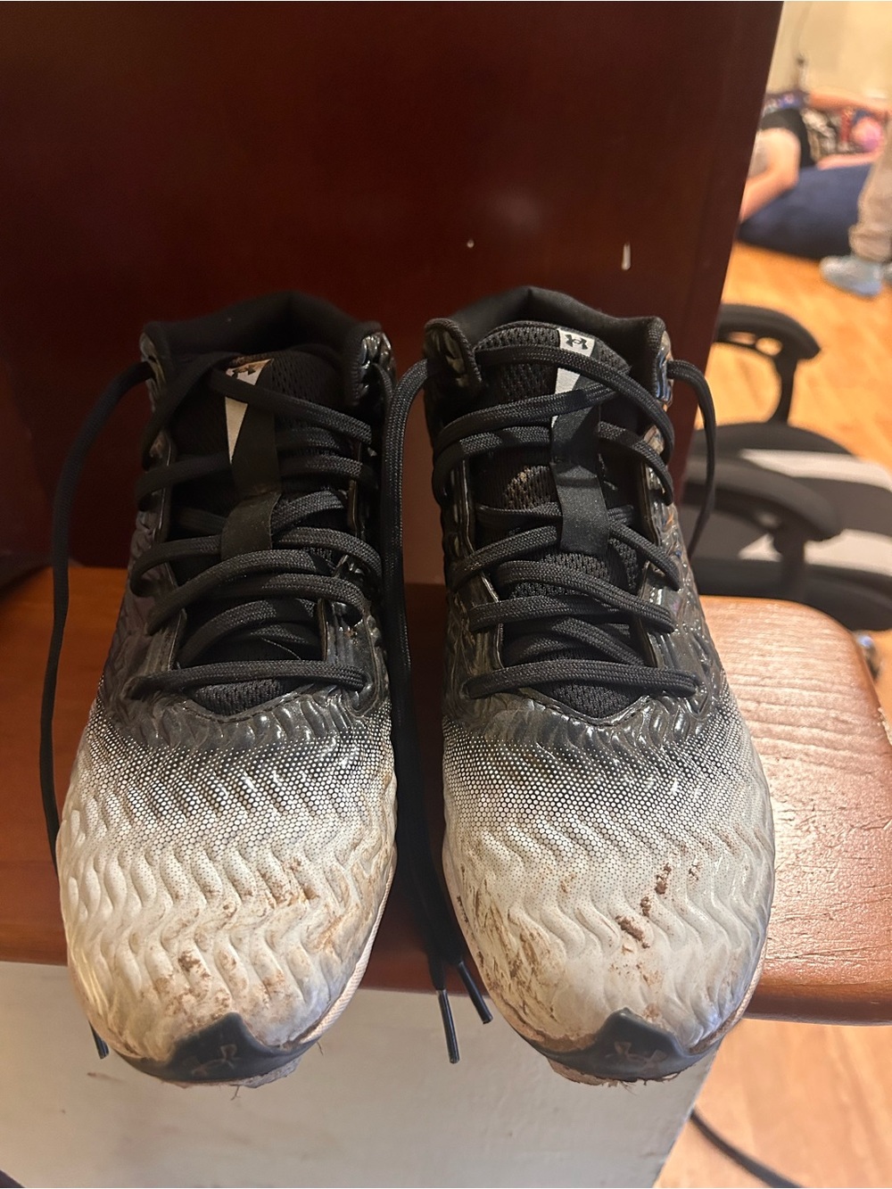 Football Cleats - Picture 6 of 6